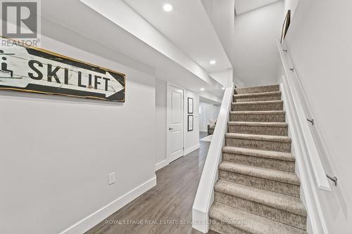 106 Sycamore Street, Blue Mountains, ON - Indoor Photo Showing Other Room