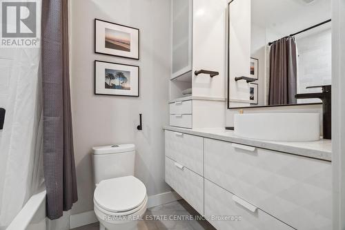 23 - 30 Green Valley Drive, Kitchener, ON - Indoor Photo Showing Bathroom