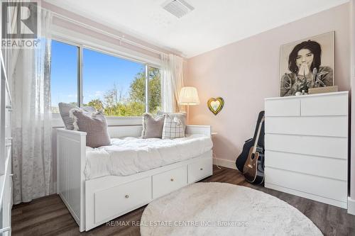 23 - 30 Green Valley Drive, Kitchener, ON - Indoor Photo Showing Bedroom