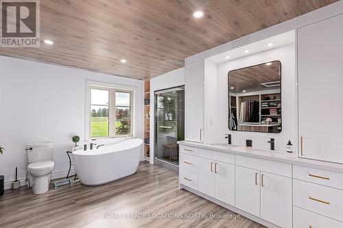 787517 Grey Rd 13 Road, Blue Mountains, ON - Indoor Photo Showing Bathroom