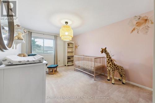 4253 Shelby Crescent, Mississauga, ON - Indoor Photo Showing Bedroom