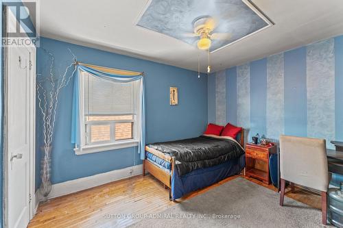 17 Belgravia Avenue, Toronto, ON - Indoor Photo Showing Bedroom