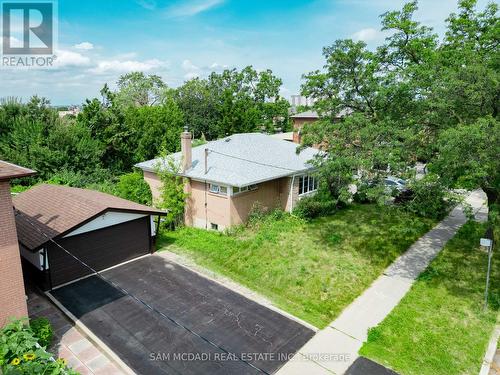 34 Highview Avenue, Toronto, ON - Outdoor