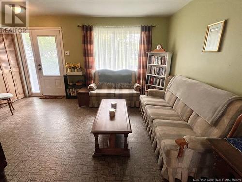 1955 Hinton, Bathurst, NB - Indoor Photo Showing Living Room