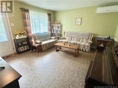 1955 Hinton, Bathurst, NB - Indoor Photo Showing Living Room