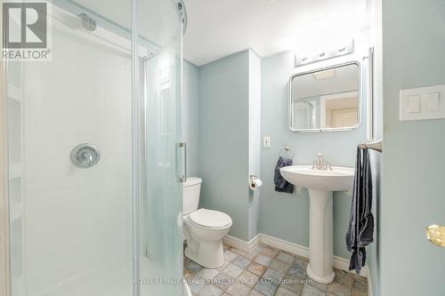 2484 Capilano Crescent, Oakville, ON - Indoor Photo Showing Bathroom