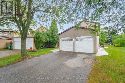 28 Meadow Bush Court, Brampton, ON - Outdoor