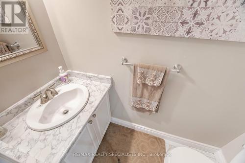 28 Meadow Bush Court, Brampton, ON - Indoor Photo Showing Bathroom