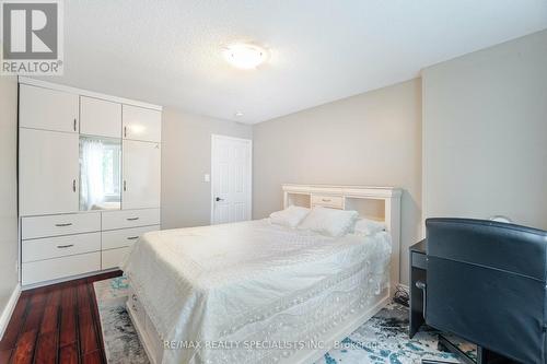 28 Meadow Bush Court, Brampton, ON - Indoor Photo Showing Bedroom