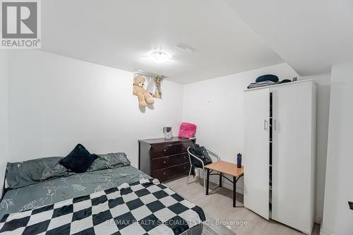 28 Meadow Bush Court, Brampton, ON - Indoor Photo Showing Bedroom