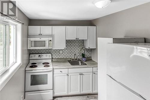 795 Howey, Sudbury, ON - Indoor Photo Showing Kitchen