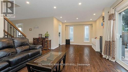 51 Nottawasaga Crescent, Brampton, ON - Indoor Photo Showing Living Room