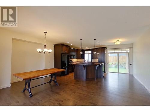 1240 23 Avenue Sw, Salmon Arm, BC - Indoor