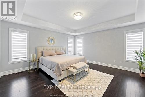 6268 Disputed Road, Lasalle, ON - Indoor Photo Showing Bedroom