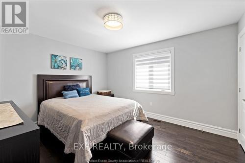 6268 Disputed Road, Lasalle, ON - Indoor Photo Showing Bedroom