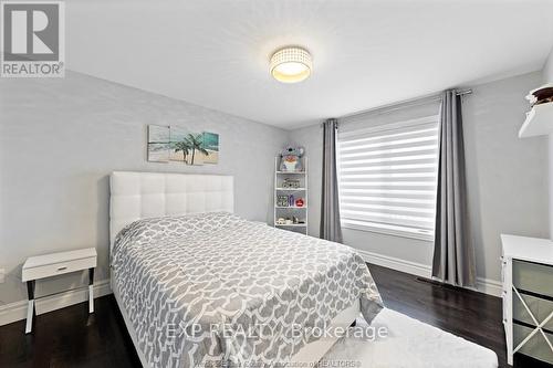 6268 Disputed Road, Lasalle, ON - Indoor Photo Showing Bedroom