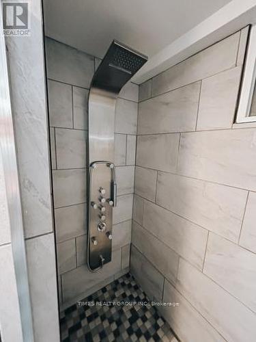 9614 77 Avenue, Grande Prairie, AB - Indoor Photo Showing Bathroom