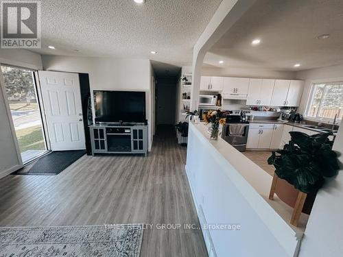 9614 77 Avenue, Grande Prairie, AB - Indoor