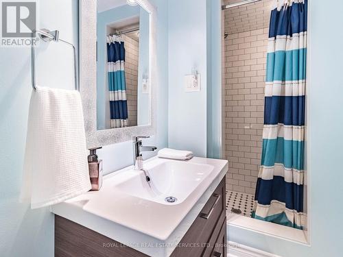 44 Parkend Avenue, Brampton, ON - Indoor Photo Showing Bathroom