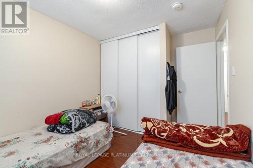 4 Mayfair Crescent, Brampton, ON - Indoor Photo Showing Bedroom