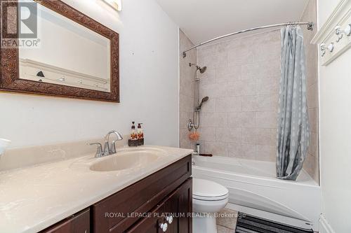 4 Mayfair Crescent, Brampton, ON - Indoor Photo Showing Bathroom