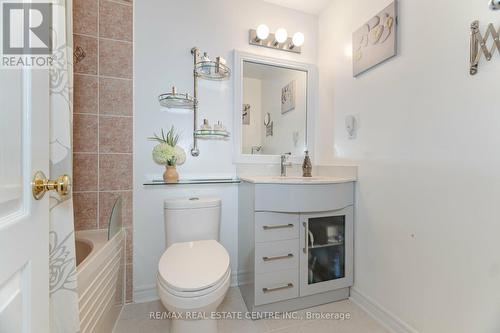 24 Acadian Heights, Brampton, ON - Indoor Photo Showing Bathroom