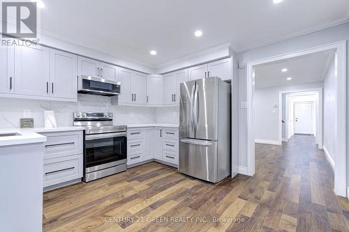 47 Stoneledge Circle, Brampton, ON - Indoor Photo Showing Kitchen With Stainless Steel Kitchen