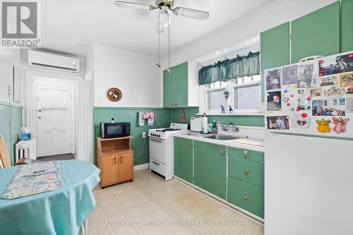 42 Thirty Eighth Street, Toronto, ON - Indoor Photo Showing Kitchen