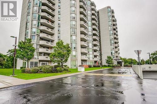 402 - 5070 Pinedale Avenue, Burlington, ON - Outdoor With Balcony With Facade