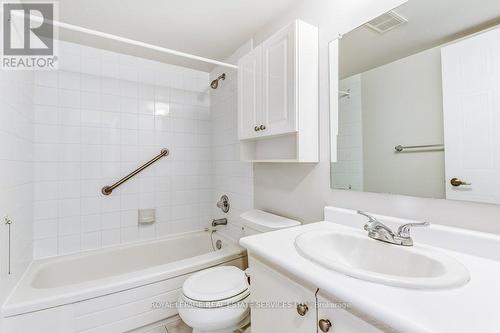 402 - 5070 Pinedale Avenue, Burlington, ON - Indoor Photo Showing Bathroom