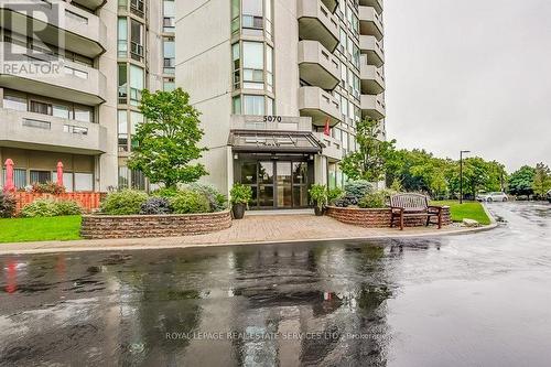 402 - 5070 Pinedale Avenue, Burlington, ON - Outdoor With Balcony