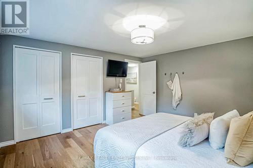 1825 Pattinson Crescent, Mississauga, ON - Indoor Photo Showing Bedroom