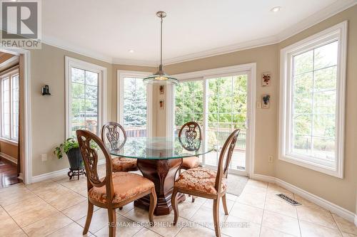 2049 Country Club Drive, Burlington, ON - Indoor Photo Showing Dining Room