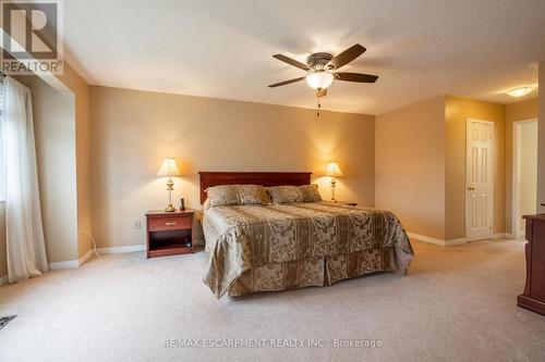 2049 Country Club Drive, Burlington, ON - Indoor Photo Showing Bedroom