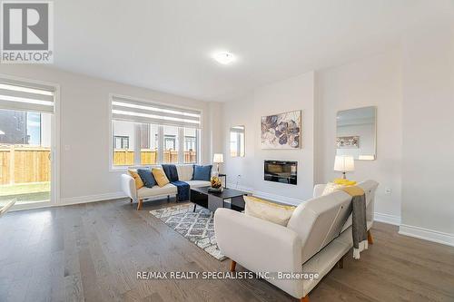 6 Del Grappa Street, Caledon, ON - Indoor Photo Showing Living Room With Fireplace