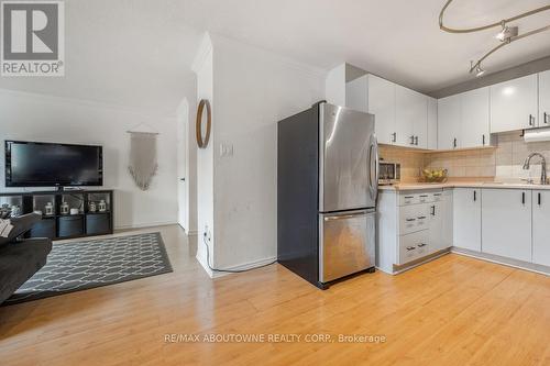 161 - 1066 Falgarwood Drive, Oakville, ON - Indoor Photo Showing Kitchen With Stainless Steel Kitchen