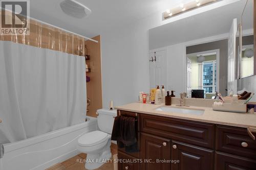 2303 - 335 Rathburn Road W, Mississauga, ON - Indoor Photo Showing Bathroom