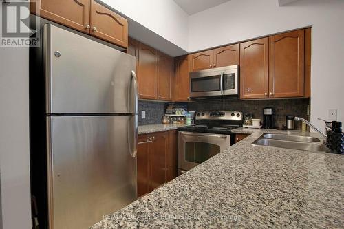 2303 - 335 Rathburn Road W, Mississauga, ON - Indoor Photo Showing Kitchen With Double Sink