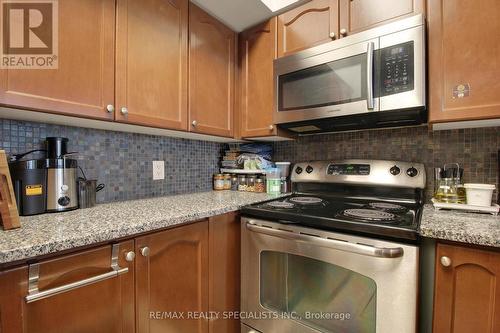 2303 - 335 Rathburn Road W, Mississauga, ON - Indoor Photo Showing Kitchen