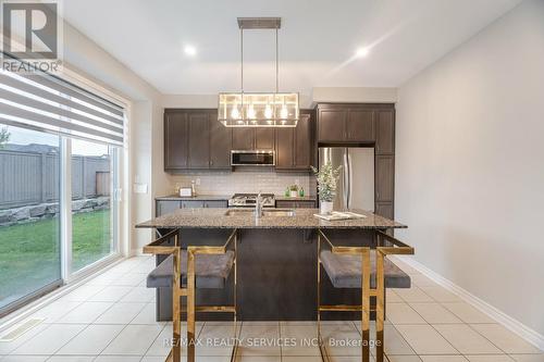 20 Callahan Court, Brampton, ON - Indoor Photo Showing Kitchen With Upgraded Kitchen