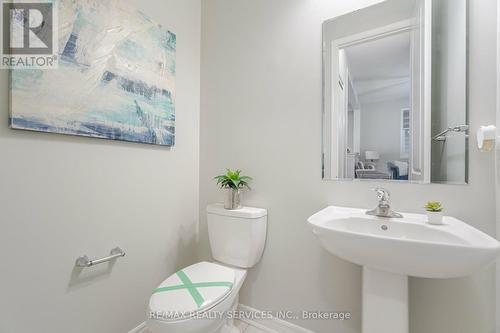 20 Callahan Court, Brampton, ON - Indoor Photo Showing Bathroom