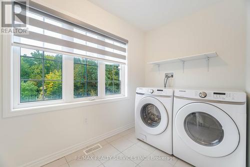 20 Callahan Court, Brampton, ON - Indoor Photo Showing Laundry Room