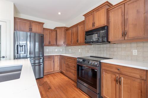 2168 Alvarado Trail, Westbank, BC - Indoor Photo Showing Kitchen