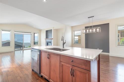 2168 Alvarado Trail, Westbank, BC - Indoor Photo Showing Kitchen With Double Sink