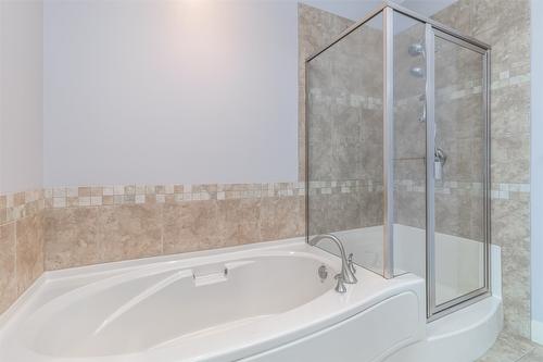 2168 Alvarado Trail, Westbank, BC - Indoor Photo Showing Bathroom