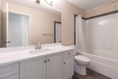 2168 Alvarado Trail, Westbank, BC - Indoor Photo Showing Bathroom