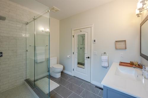 159 Christie Mountain Lane, Okanagan Falls, BC - Indoor Photo Showing Bathroom