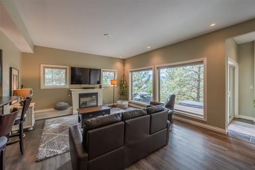 159 Christie Mountain Lane, Okanagan Falls, BC - Indoor Photo Showing Living Room With Fireplace