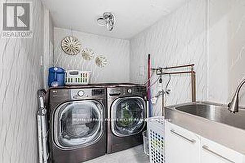 1407 - 3650 Kaneff Crescent, Mississauga, ON - Indoor Photo Showing Laundry Room