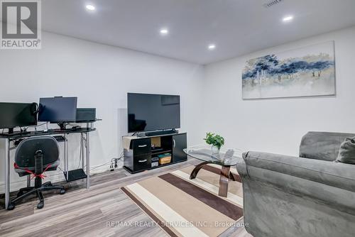 47 - 45 Hansen Road N, Brampton, ON - Indoor